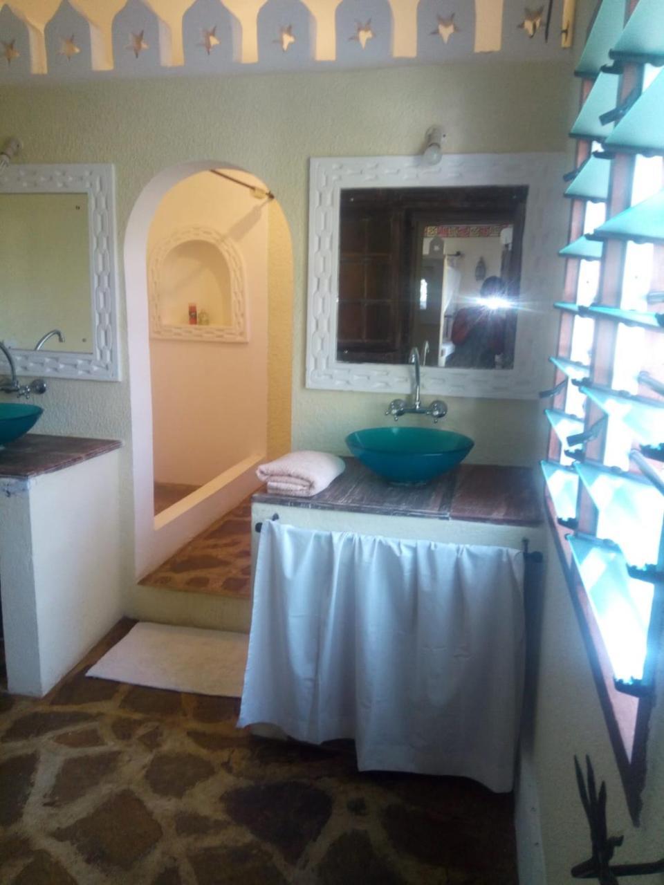 Pashmina House Bed & Breakfast Watamu Ngoại thất bức ảnh