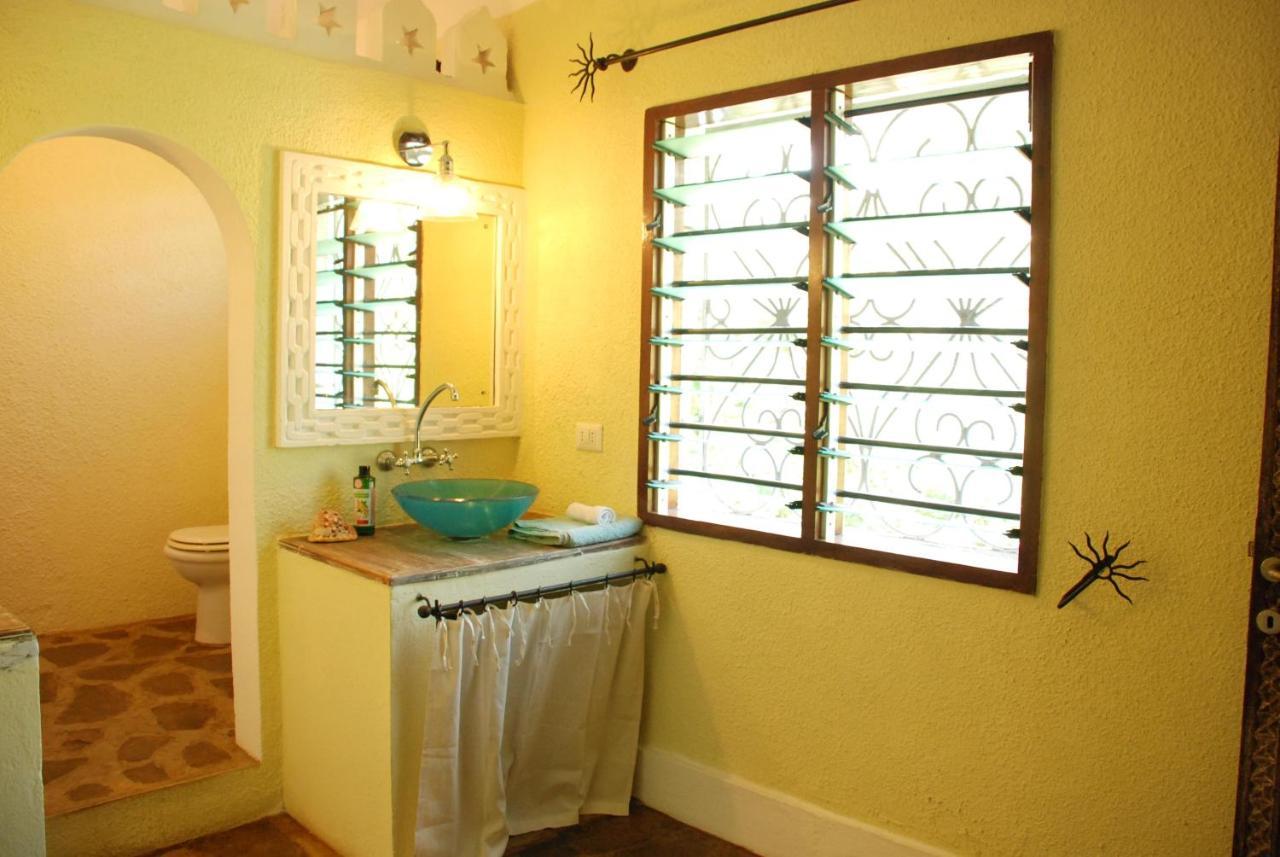 Pashmina House Bed & Breakfast Watamu Ngoại thất bức ảnh