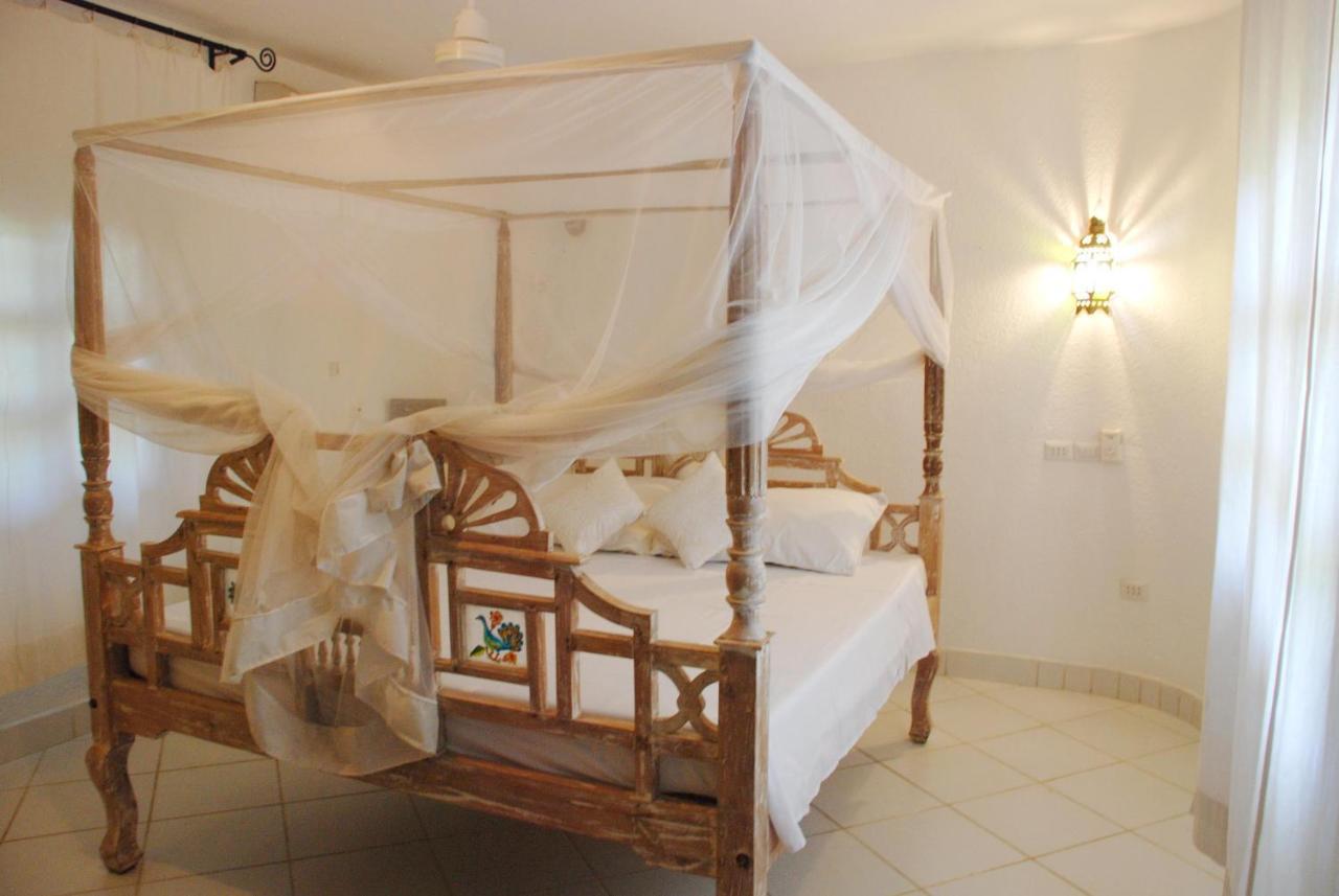 Pashmina House Bed & Breakfast Watamu Ngoại thất bức ảnh
