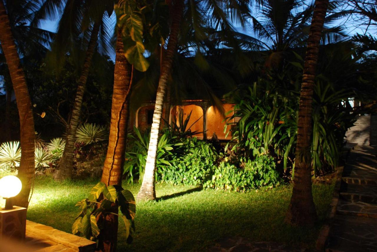 Pashmina House Bed & Breakfast Watamu Ngoại thất bức ảnh